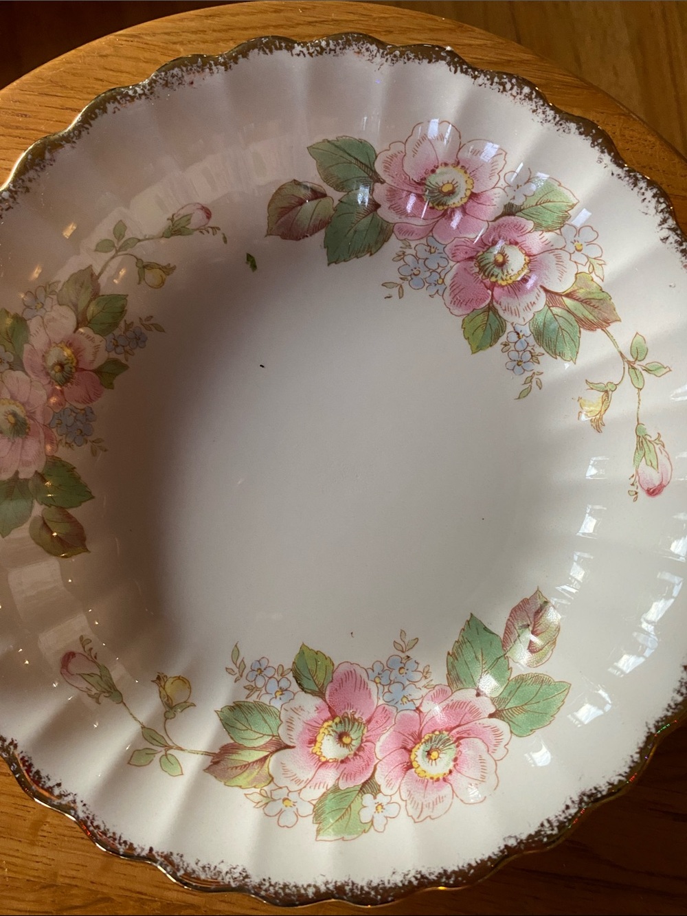 1940’s Limoges-American China Rose Scalloped Transfer Ware 8” bowls set of 2 - Picture 5 of 10